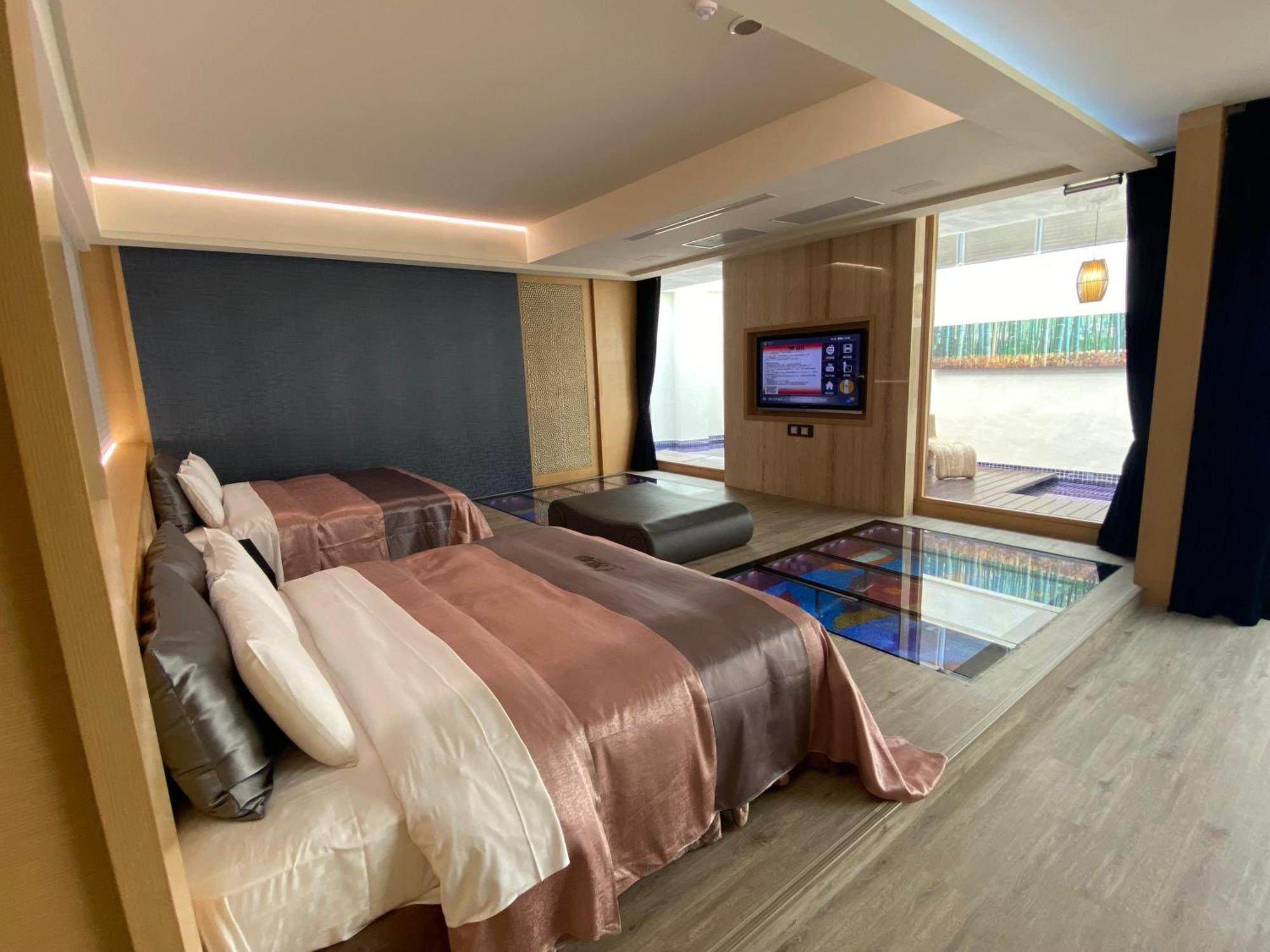Xiadu Motel Тайджун Екстериор снимка