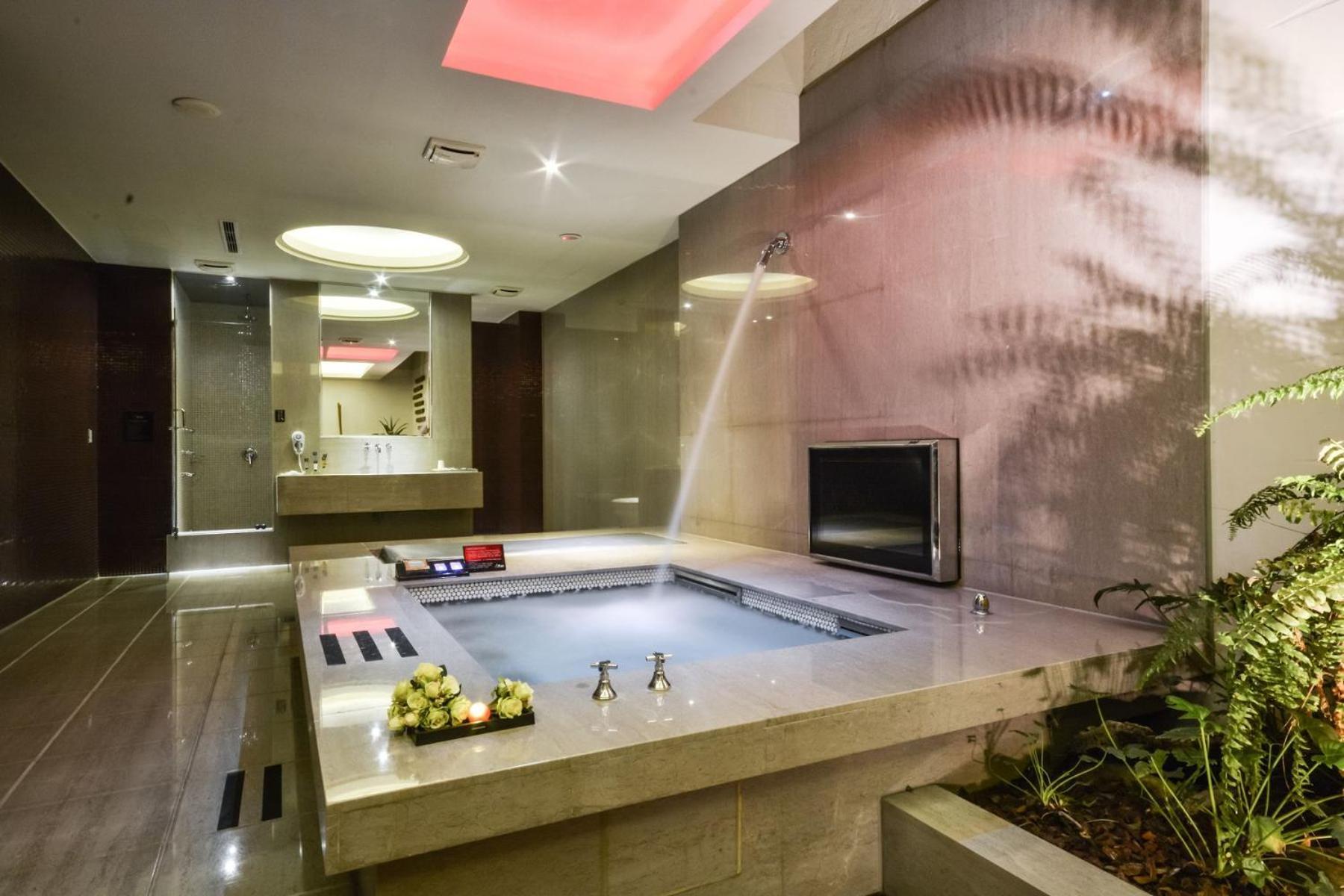 Xiadu Motel Тайджун Екстериор снимка