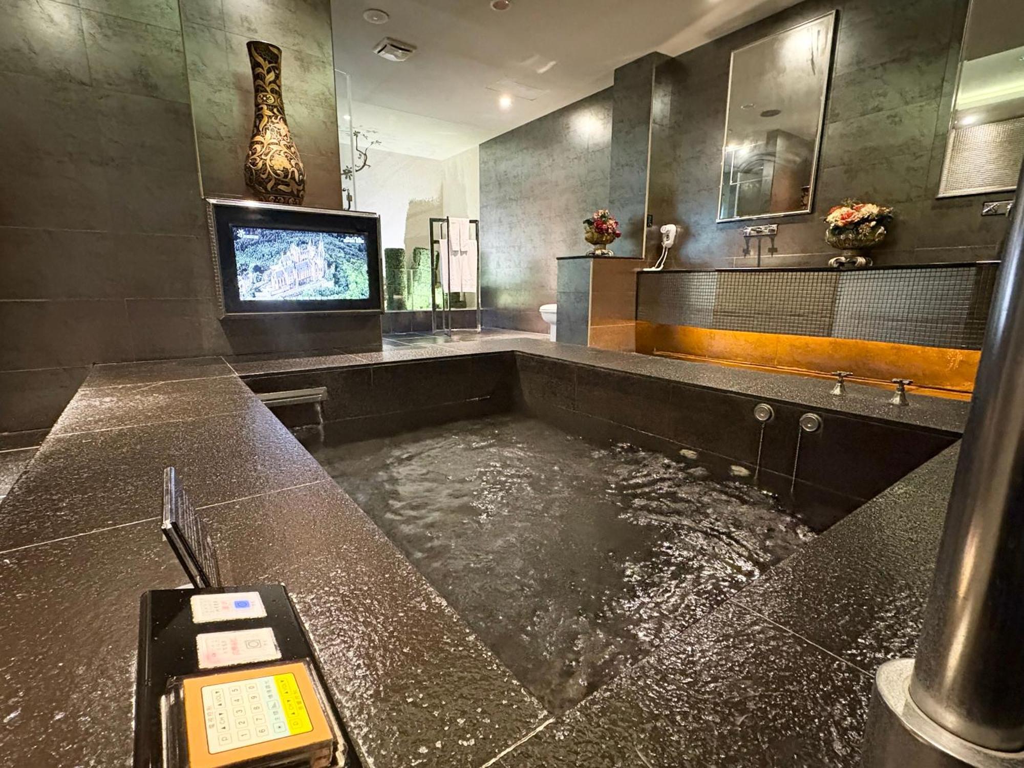 Xiadu Motel Тайджун Екстериор снимка