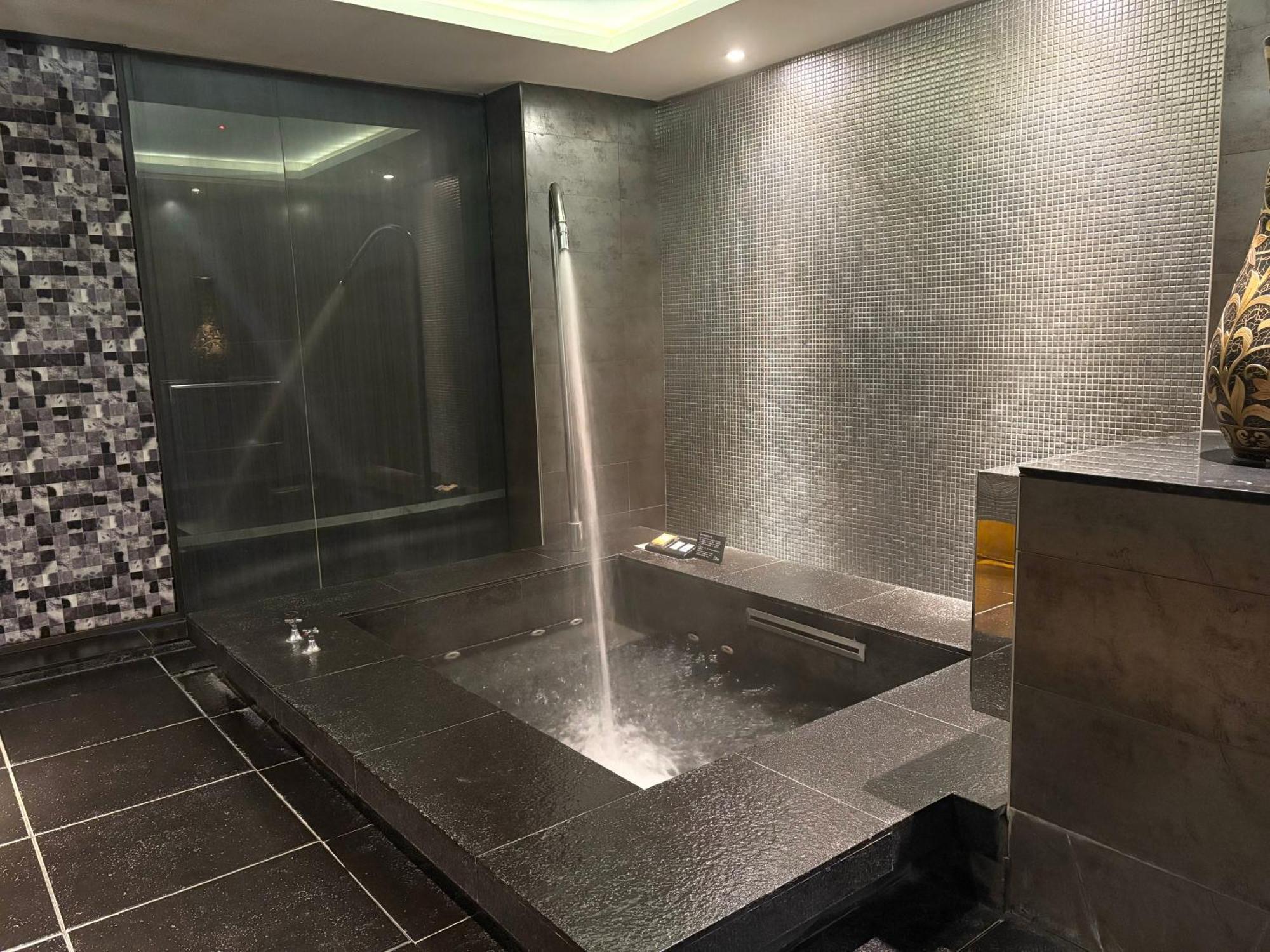 Xiadu Motel Тайджун Екстериор снимка