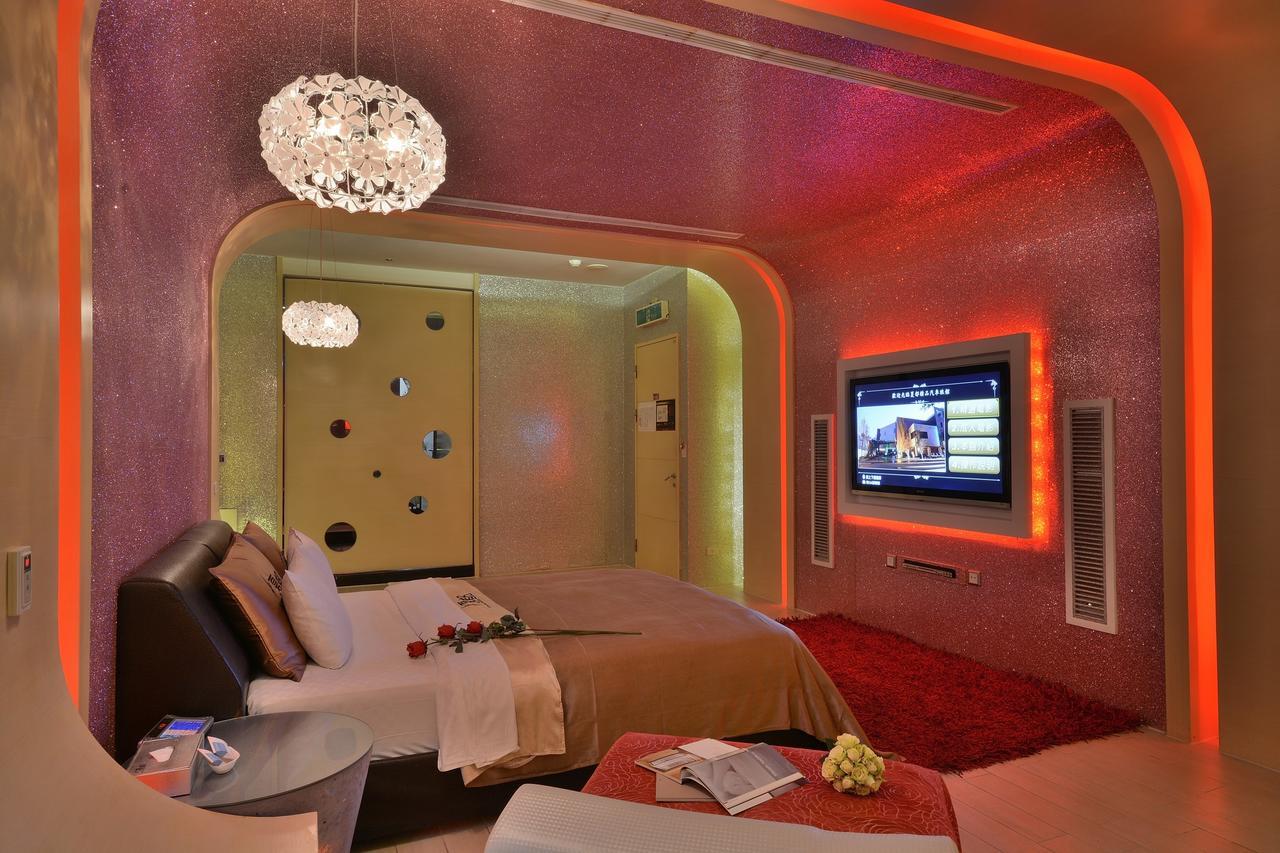 Xiadu Motel Тайджун Екстериор снимка