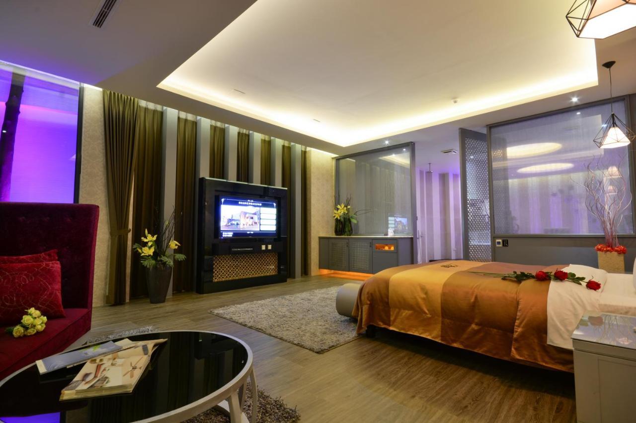 Xiadu Motel Тайджун Екстериор снимка